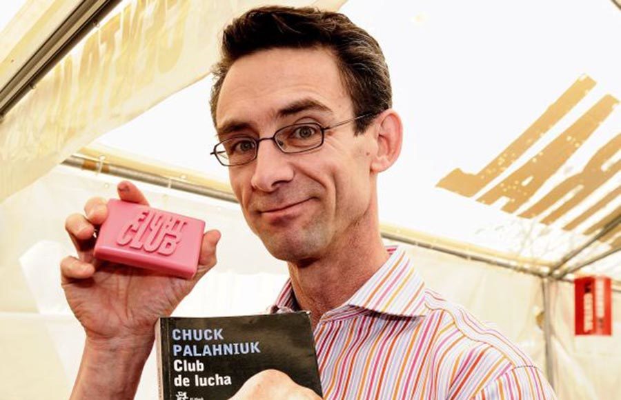 Palahniuk'un Dövüş Kulübü'nü yaratma ilhamı nereden geliyor?