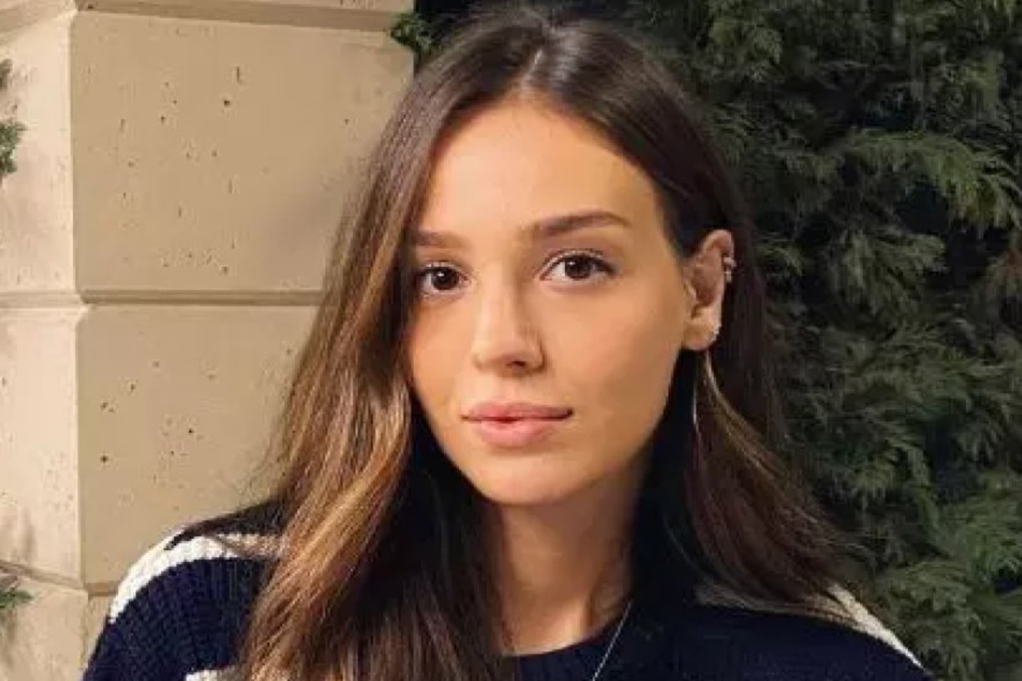 Gizem KalaGizem Kala Gizem KalaGizem Kala