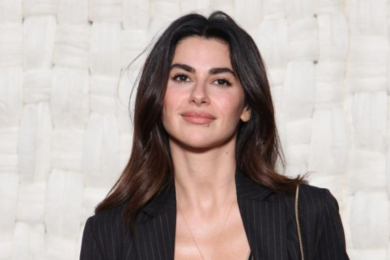 Nesrin CavadzadeNesrin Cavadzade Nesrin CavadzadeNesrin Cavadzade