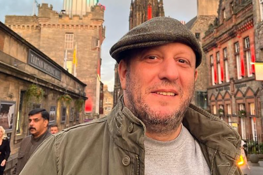 Serkan KeskinSerkan Keskin Serkan KeskinSerkan Keskin