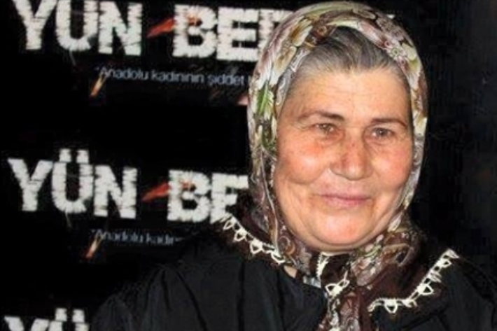 Ümmiye KoçakÜmmiye Koçak Ümmiye KoçakÜmmiye Koçak