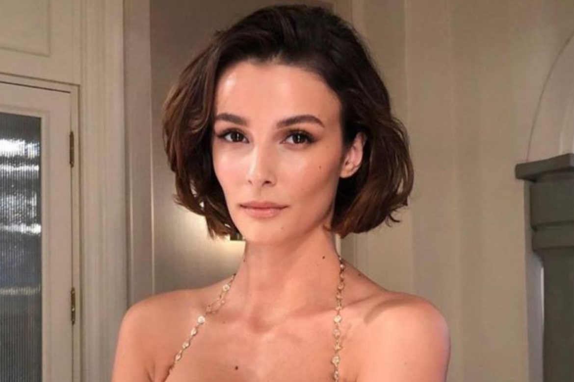 Büşra Develi Büşra Develi