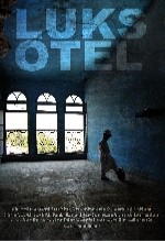 Lüks Otel (2011) afişi