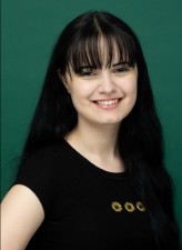 Mackenzie Mills fotoğrafı