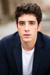 Nicolas Maupas fotoğrafı