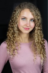 Nika Louw fotoğrafı