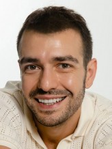 Özgür Cem Tuğluk fotoğrafı Özgür Cem Tuğluk fotoğrafı