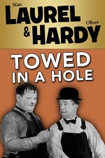 Towed in a Hole (1932) afişi