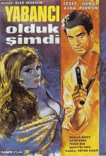 Yabancı Olduk Şimdi (1965) afişi