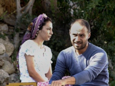 Aynalar (Dizi) (2004) afişi Aynalar (Dizi) (2004) afişi