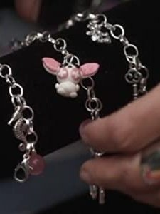 Beni Seviyor (2011) afişi