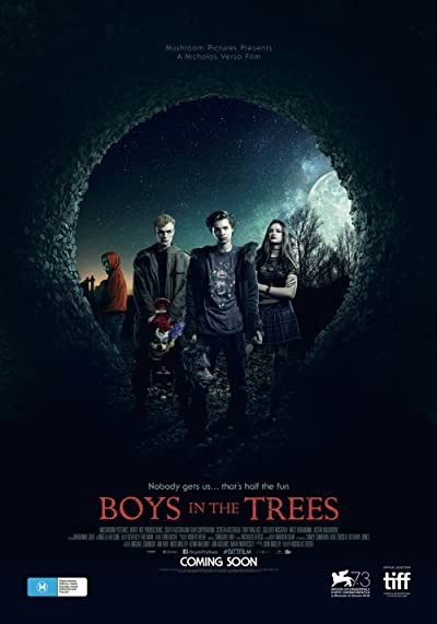 Boys in the Trees (2016) afişi Boys in the Trees (2016) afişi