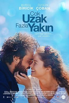 Çok Uzak Fazla Yakın (2016) afişi