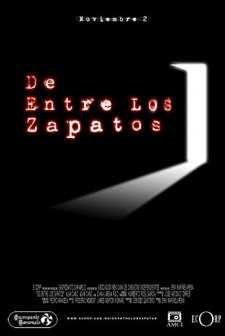 De Entre Los Zapatos (2002) afişi