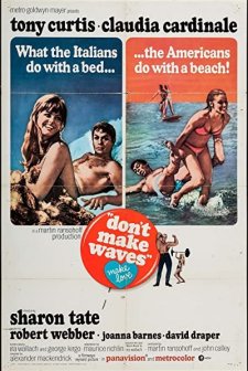 Don't Make Waves (1967) afişi