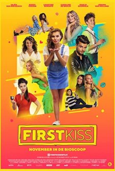 First Kiss (2018) afişi