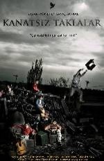 Kanatsız Taklalar (2010) afişi Kanatsız Taklalar (2010) afişi