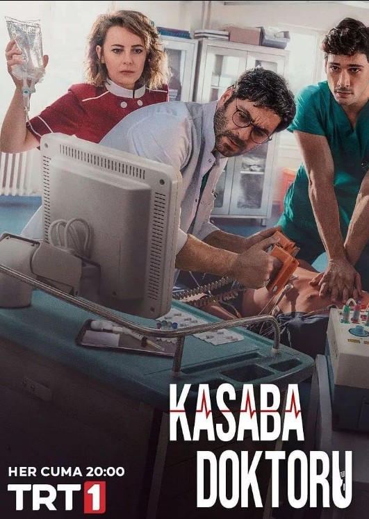 Kasaba Doktoru (2022) afişi Kasaba Doktoru (2022) afişi