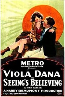 Seeing's Believing (1922) afişi