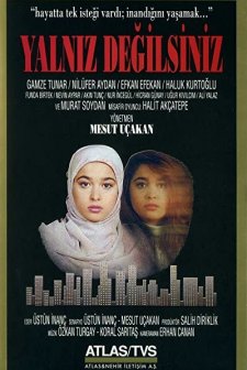 Yalnız Değilsiniz (1990) afişi