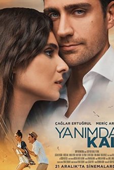 Yanımda Kal (2018) afişi