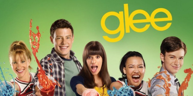 “Glee” Dizisinin Perde Arkasını Gösterecek Bir Belgesel Geliyor!