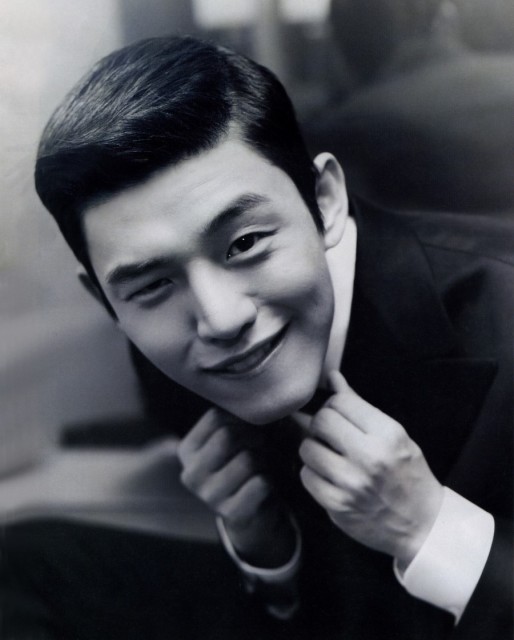 Yu Ah-in Fotoğrafı