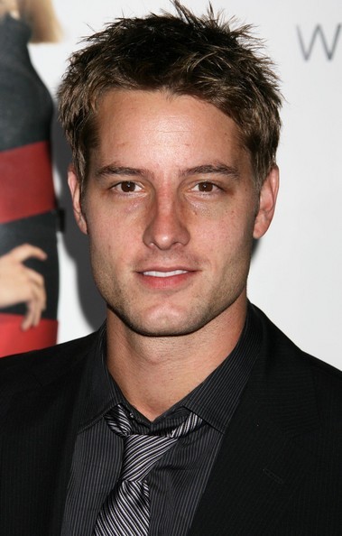 Justin Hartley Fotoğrafları 5