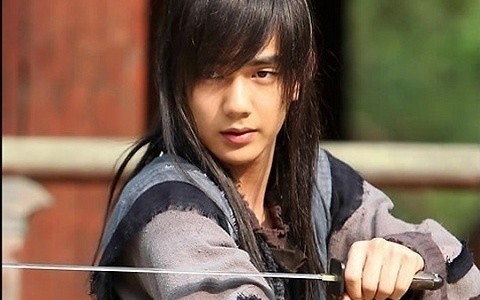 Yoo Seung-ho Fotoğrafı