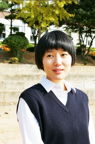 Yoon Jin-seo Fotoğrafları 71