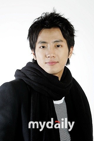 Lee Sang-yeob Fotoğrafları 2