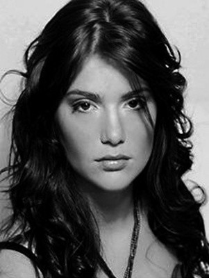 Janet Montgomery Fotoğrafları 4