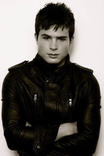 Cody Longo Fotoğrafları 10