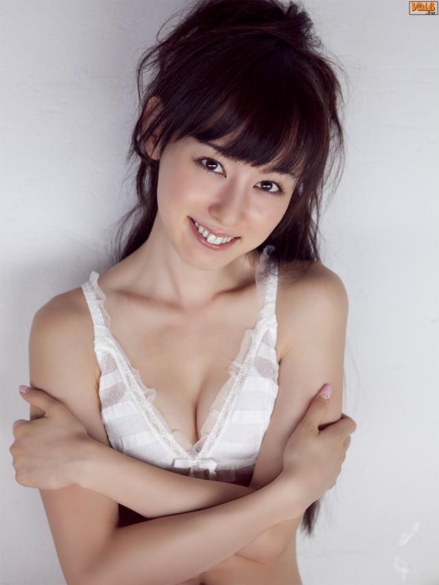 Rina Akiyama Fotoğrafı