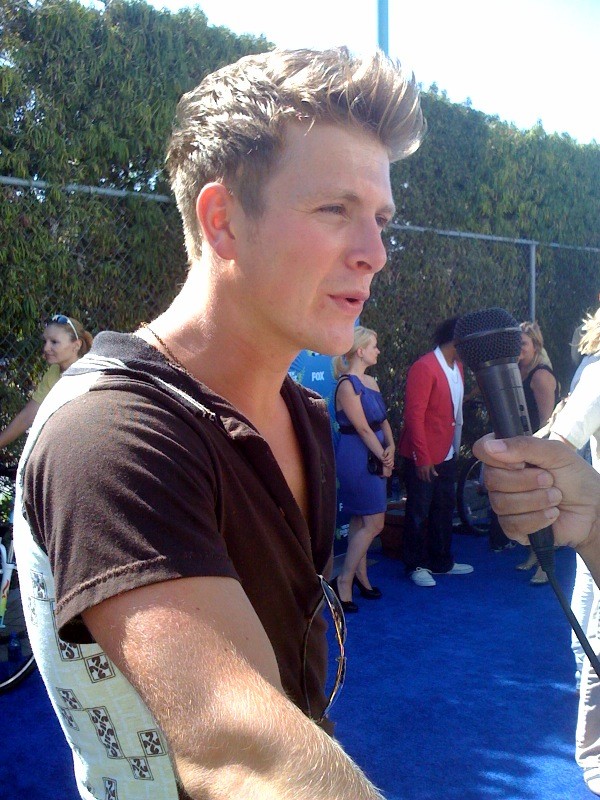 Charlie Bewley Fotoğrafı