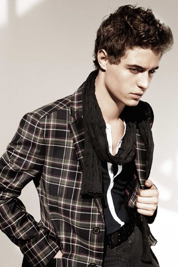 Max Irons Fotoğrafları 2