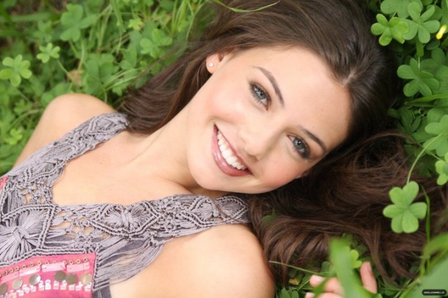 Danielle Campbell Fotoğrafları 25