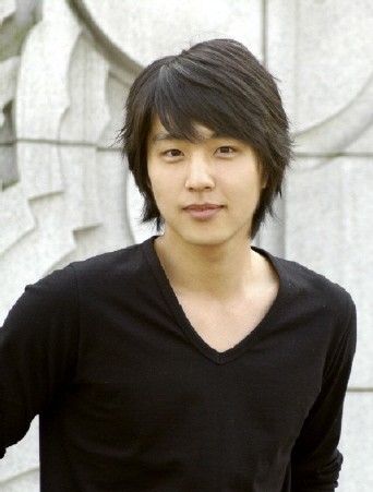Shin Dong Wook Fotoğrafı