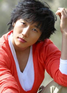 Ki Tae-Young Fotoğrafı