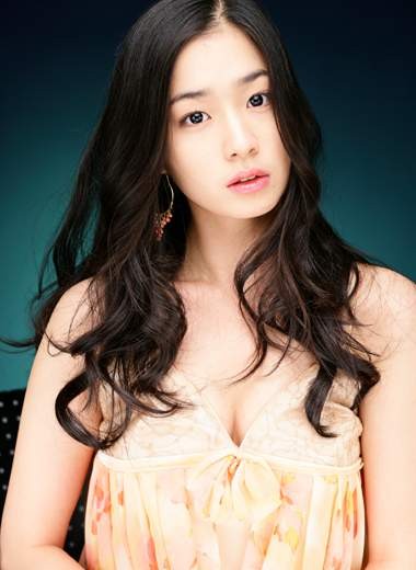 Lee Min-jung Fotoğrafı