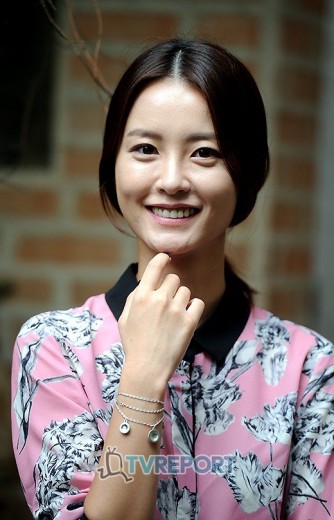 Jeong Yoo-mi (i) Fotoğrafı