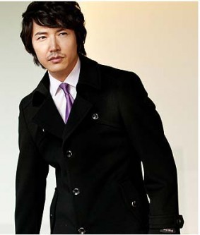 Yoon Sang-hyun Fotoğrafları 140