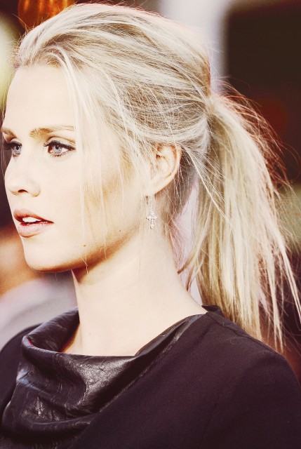 Claire Holt Fotoğrafları 121