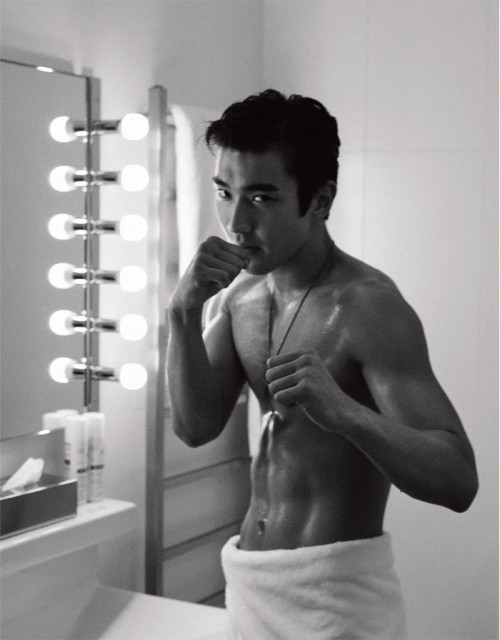 Choi Si-won Fotoğrafı