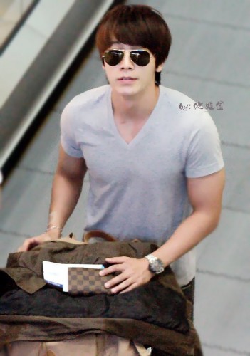 Lee Dong-Hae Fotoğrafı