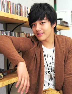 Yeo Jin-goo Fotoğrafı
