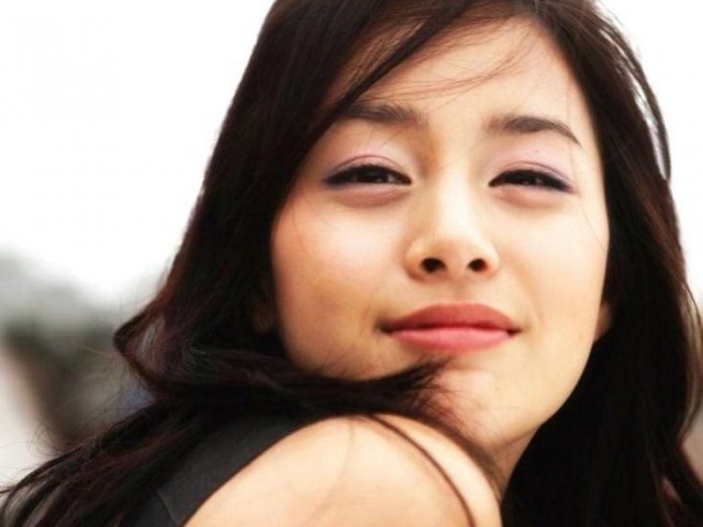 Kim Tae-hee Fotoğrafları 122