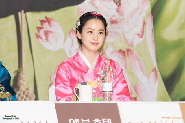 Kim Tae-hee Fotoğrafları 94