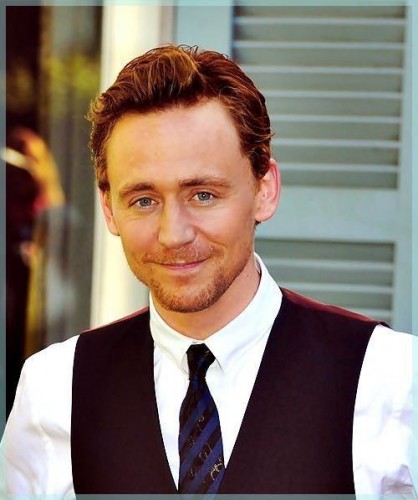 Tom Hiddleston Fotoğrafları 75