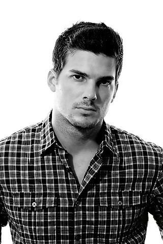Rick Malambri Fotoğrafı